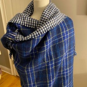 Wool shawl/scarf/blanket. Reversable. NWOT